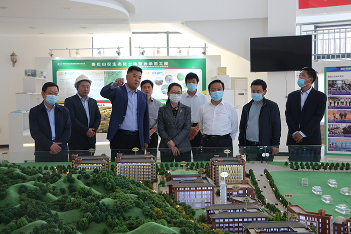 副市长权雅宁莅临新建商中项目检查指导工作