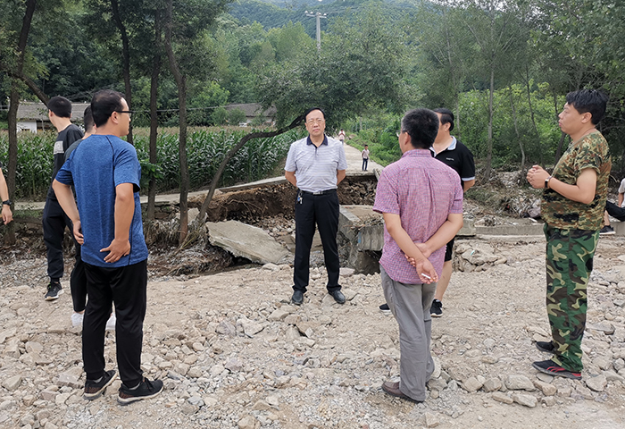 防洪抢险  勇担使命 —— 商洛市城投公司党员突击队奔赴洛南抢险救灾